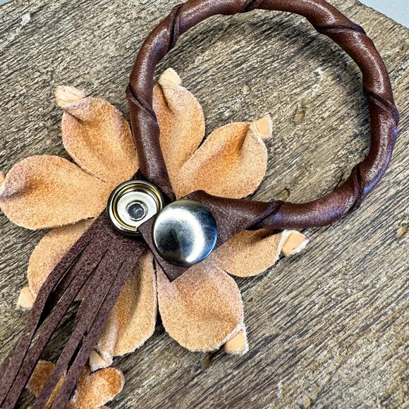 Leather Flower Purse Charm Genuine Leather Fall Daisy Bag Charm NEW FAST SHIP - Picture 5 of 6